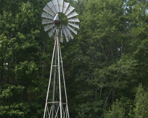 Hubbard Farm windmill.